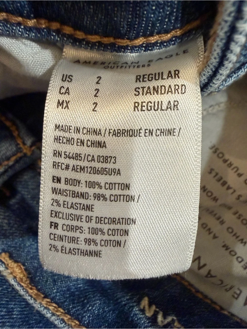 American Eagle Outfitters Mom Straight High-Rise Jeans Size 2
